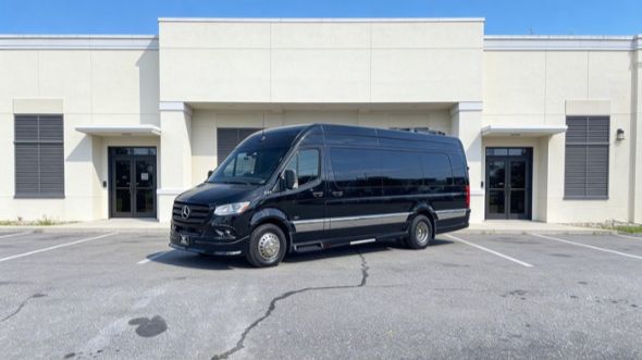 15 passenger sprinter van indianapolis